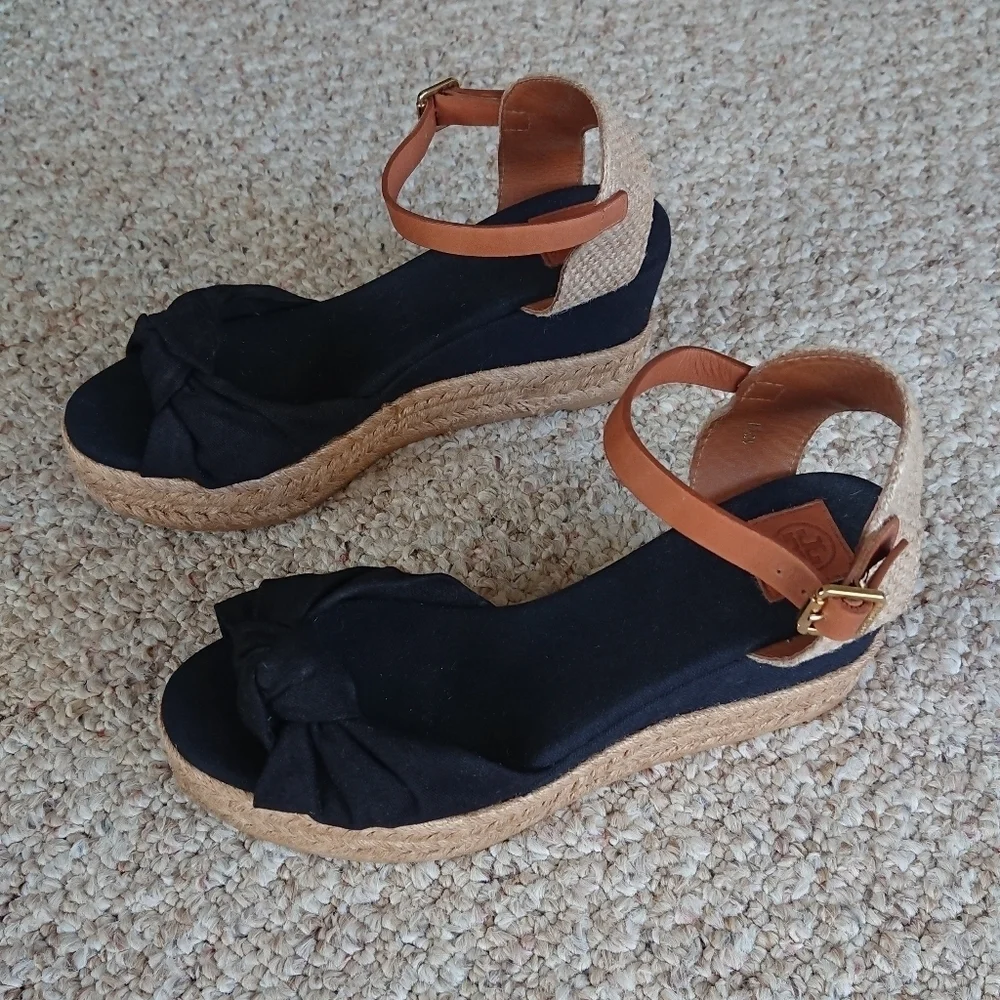 TORY BURCH Knotted Bow Wedge Espadrille Platform Sandal Black/NAVY/ Tan SIZE 6.5